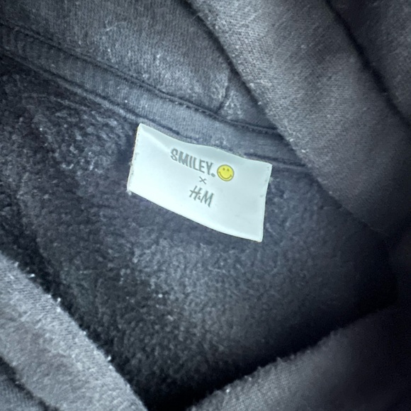 H&M X Smiley Sweatshirt - Picture 5 of 5